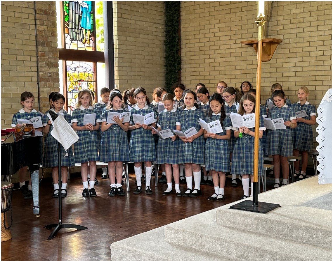 Year 5 Cantata at 1st Holy Communion Mass