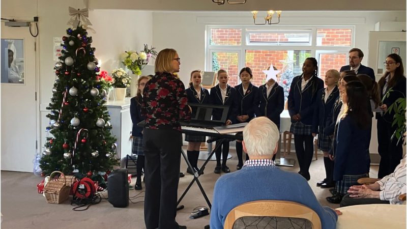 Prep Choir Sing Carols at Cossins Care Home (2)