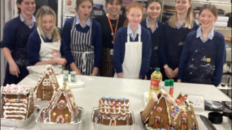 Y10 Gingerbread House Competition